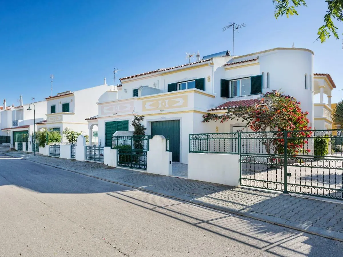 Holiday Home Manta Rota 450M From The Beach By Interhome Altura